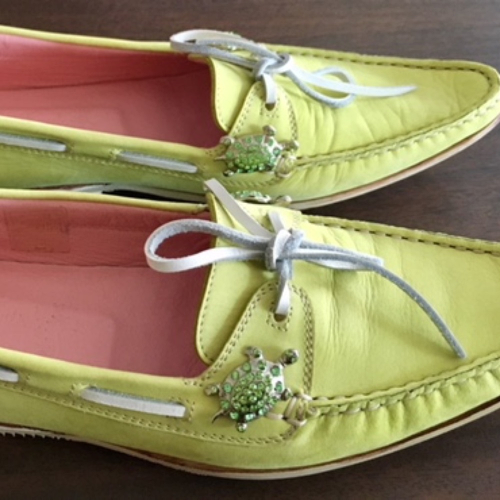 NIB Miss Trish of Capri Original Jeweled Leather Moccasins Pale Lime EU 36.5 NEW